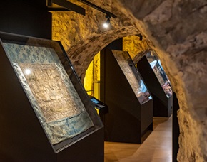 «Κεντήματα από την Κωνσταντινούπολη του 19ου αιώνα» Διάλεξη στο Μουσείο Αργυροτεχνίας