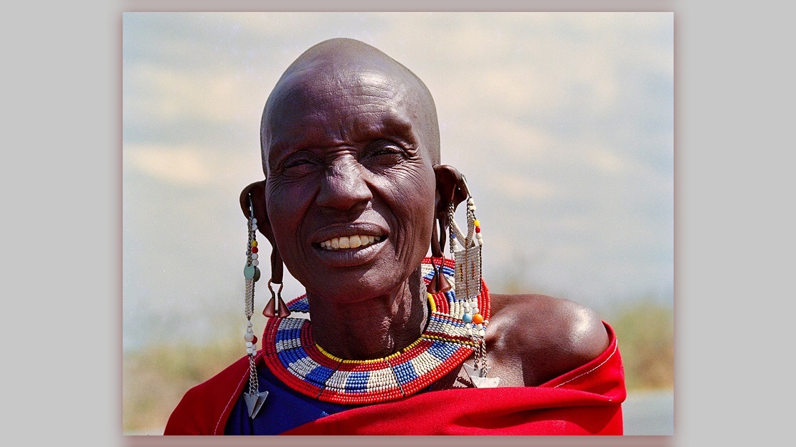 afriki-anthropoi-kai-kosmimata-1117