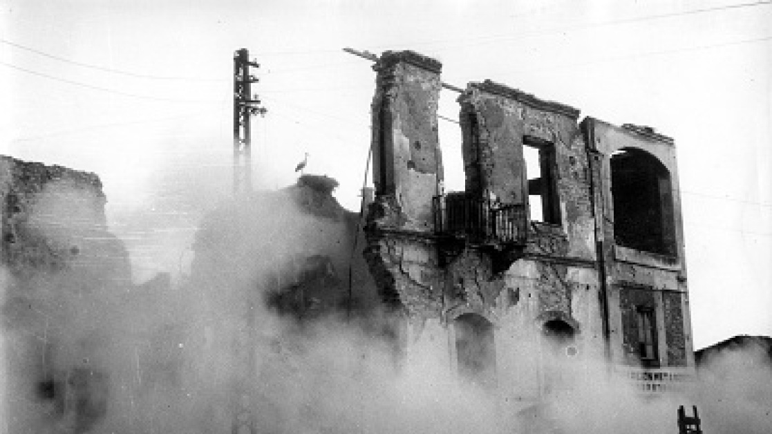 Earthquake_400