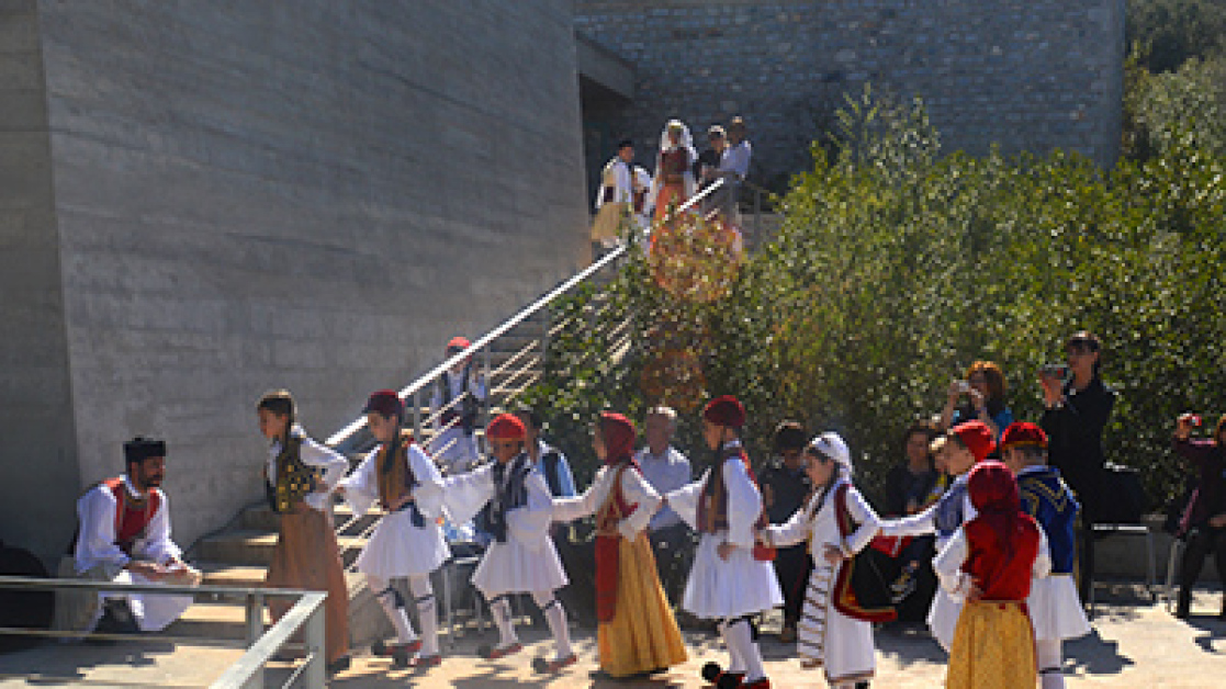 theatrika-xoreytika-dromena-400