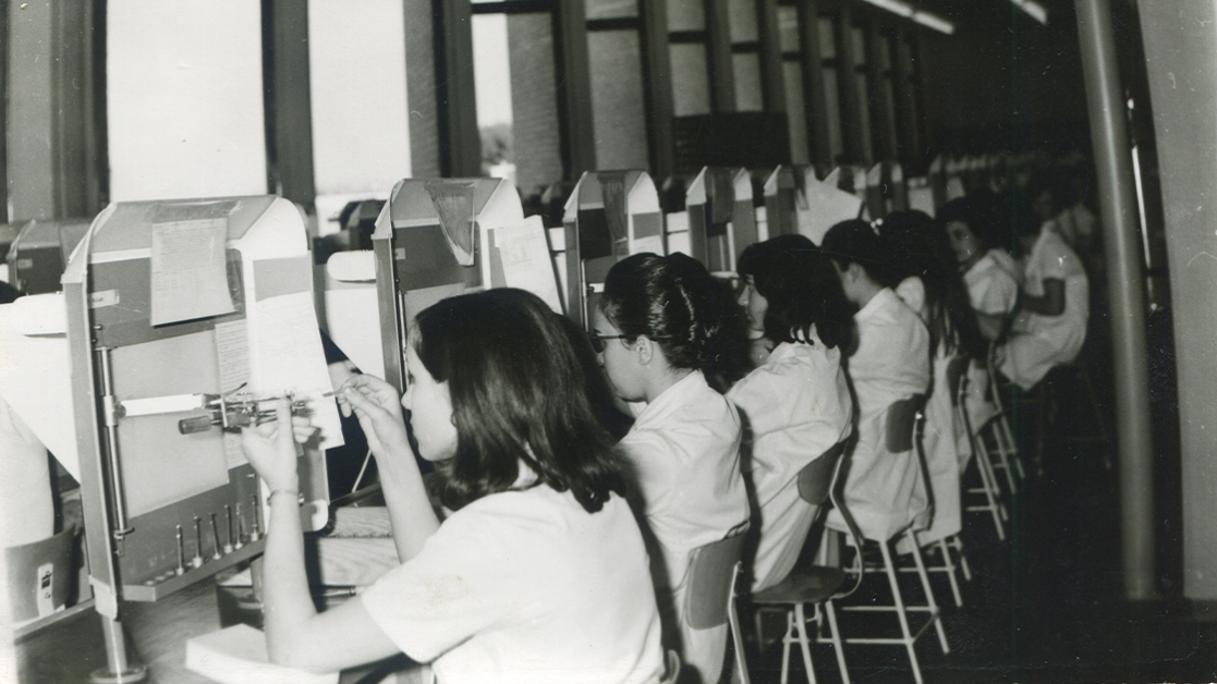 h-mitera-tou-stathmou-1120