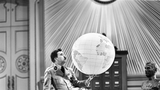 komodies-parallagis-400