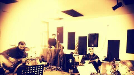 mousiki-vradia-omma-400