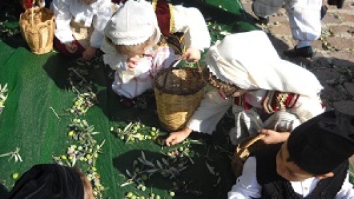 ravdistades-kai-mazoxtres-300