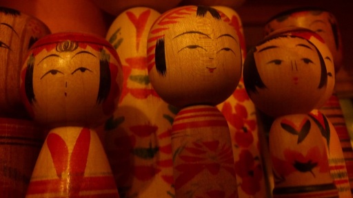 koukles-kokeshi-apo-pilo-1117