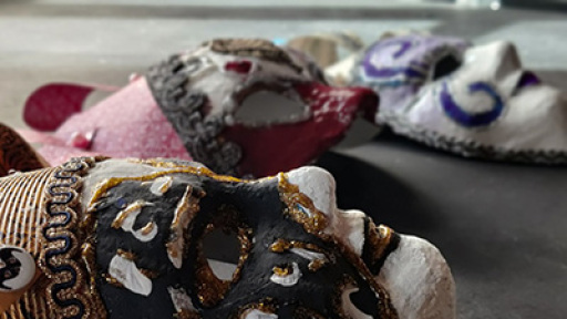 prosopa-apokrias-400