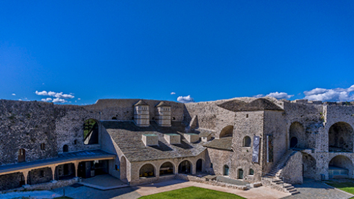 MAI_mouseio-paramythiwn-300