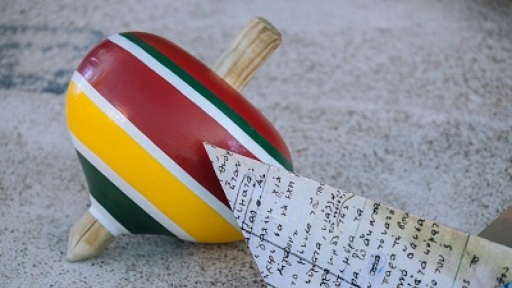 viomatiko-dromeno-gia-sxolikes-omades-400