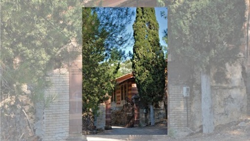 enas-topos-mia-istoria-400