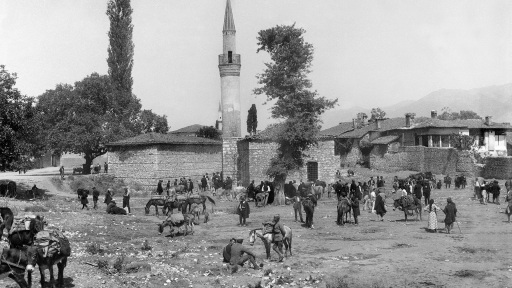 adri-ousia-ton-pragmaton-1920