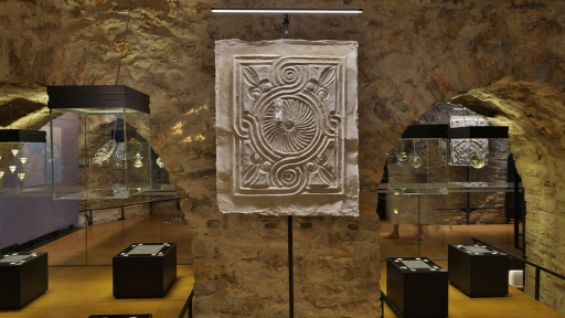 paratasi-ekthesis-spolia-1120